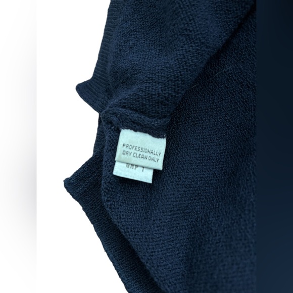 St. John Basics Shell in Navy Santana Knit Wool Scoop Neck Size 14 - Picture 6 of 10